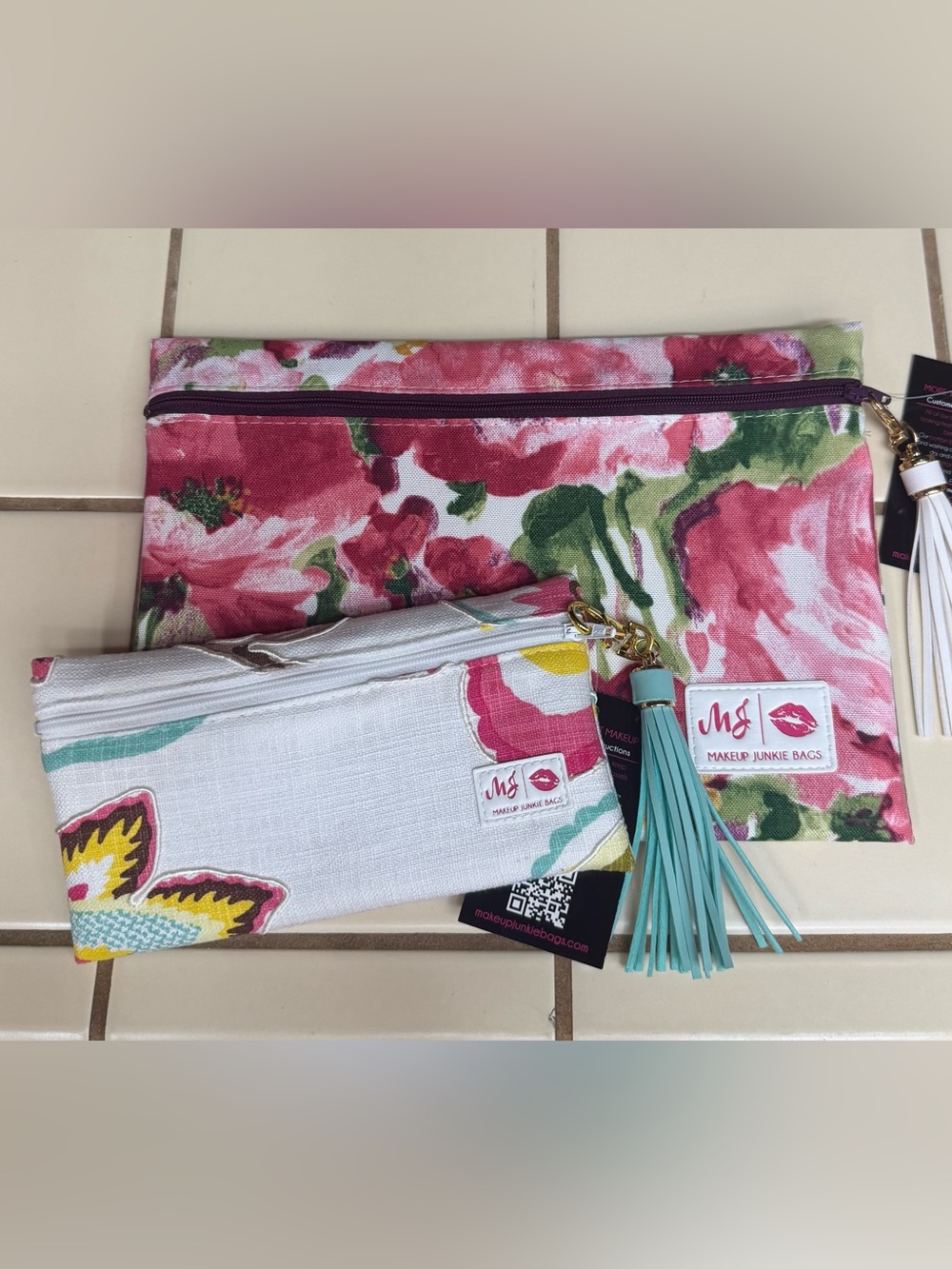 Makeup Junkie Bags Floral Set in Pink & White